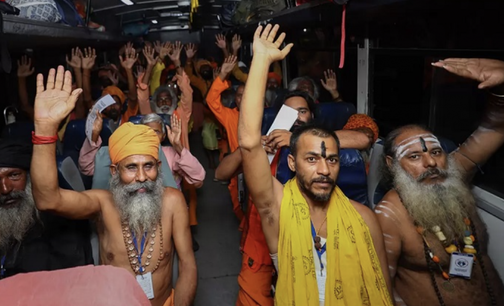 More than 6,500 Amarnath pilgrims leave J&K