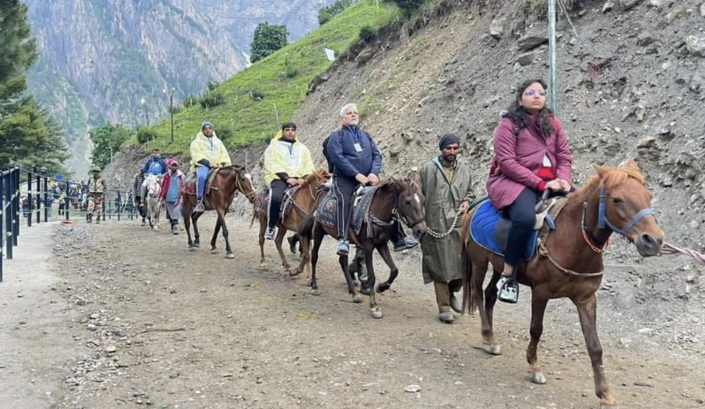 Amarnath Yatra 2023 | Over 6,000 Amarnath Pilgrims Leave J&K