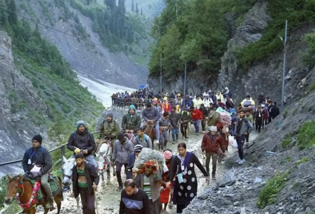 Amarnath Yatra suspended due to bad weather
