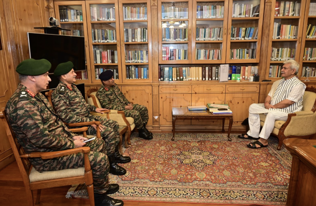 Chief of Army Staff calls on LG