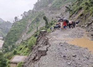 8 dead in floods, landslides in upper reaches of Kathua