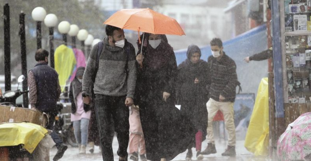 Rain continue in J&K, MeT predicts more