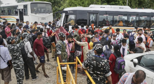 Fresh Batch Of Pilgrims Leaves For Amarnath Yatra