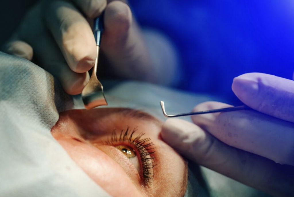 In J&K, the Army Command Hospital performs the first corneal transplant surgery