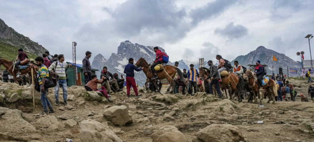 Fresh batch of 2,300 pilgrims depart from Jammu for the Amarnath Yatra