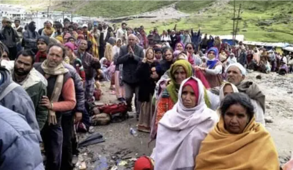 Over 2,100 pilgrims leave for twin base camps from Jammu for the Amarnath Yatra