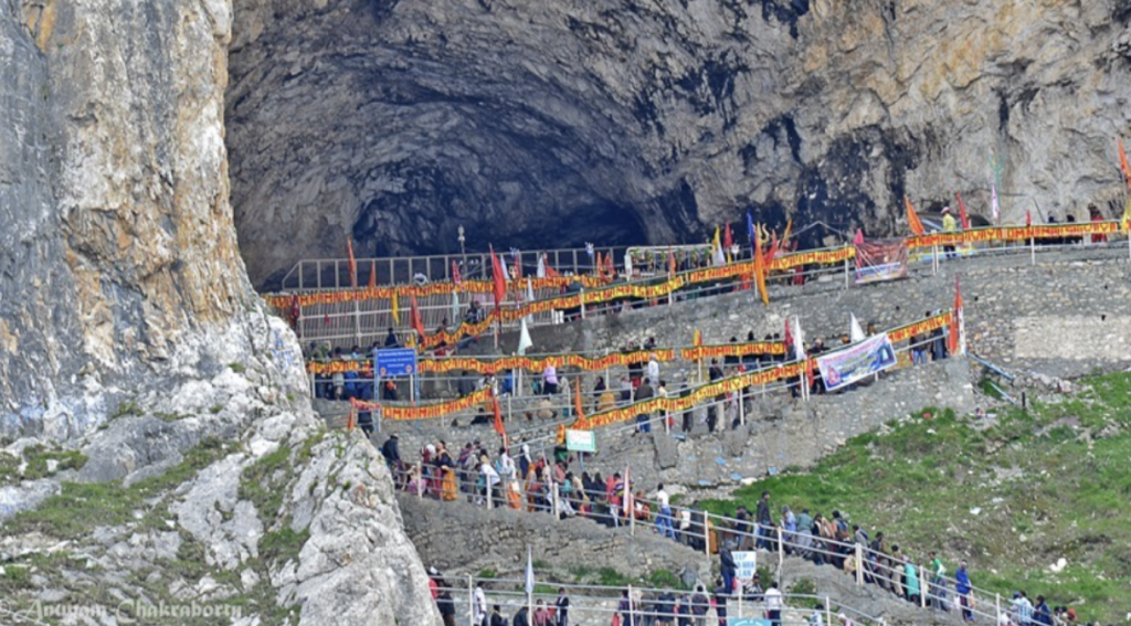 1,006 Pilgrims Leave Jammu For Amarnath, Total Crosses 3.97 Lakh