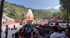 On the first day, 1,338 pays obeisance at Budha Amarnath