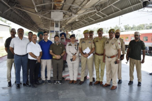  50 quintals of banned polythene bags seized from train at Jammu Railway Station