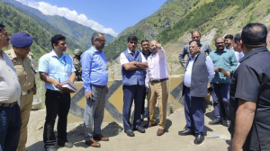  CS tours Ramban, inspects NH-44 works