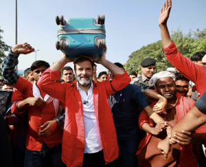 Rahul Interacts With Porters At Anand Vihar Railway Station