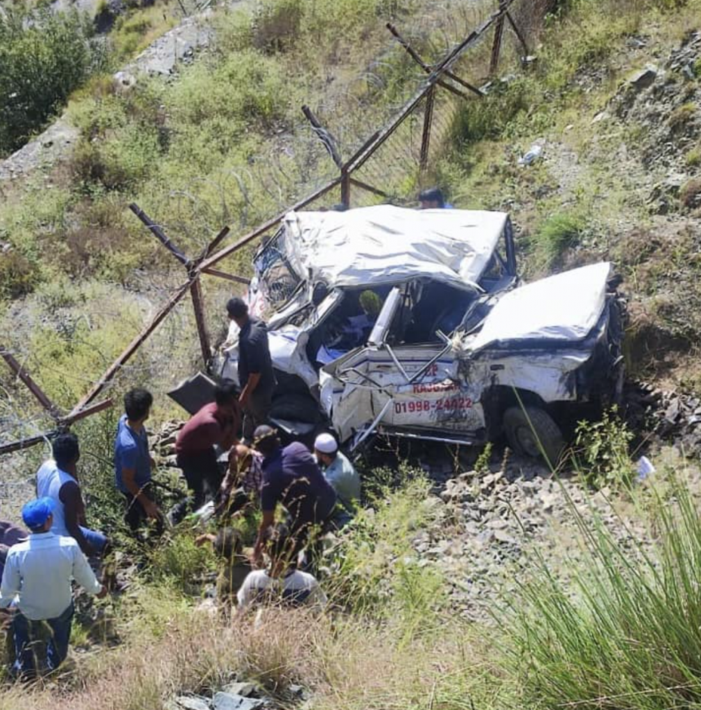 SPO Killed, 3 Injured As Vehicle Falls Into Gorge In Ramban