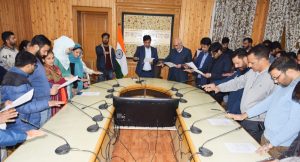 Div Com Kashmir administers Integrity Pledge to Officers