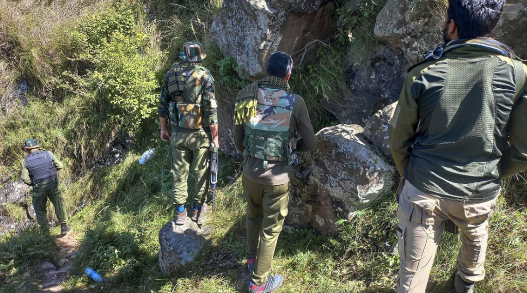3 soldiers injured, 2-3 militants trapped in Kalakote forests
