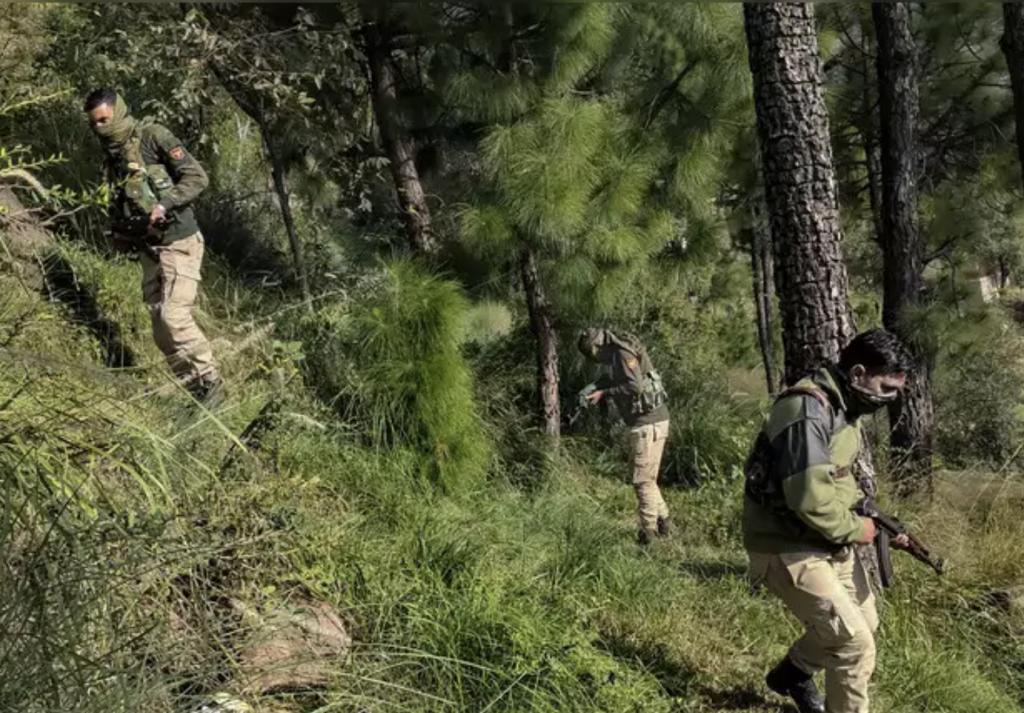 Operation to track down hiding terrorists enters 3 day in Rajouri