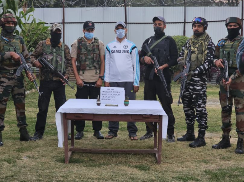 LeT terrorist held in Baramulla, arms and ammunition recovered