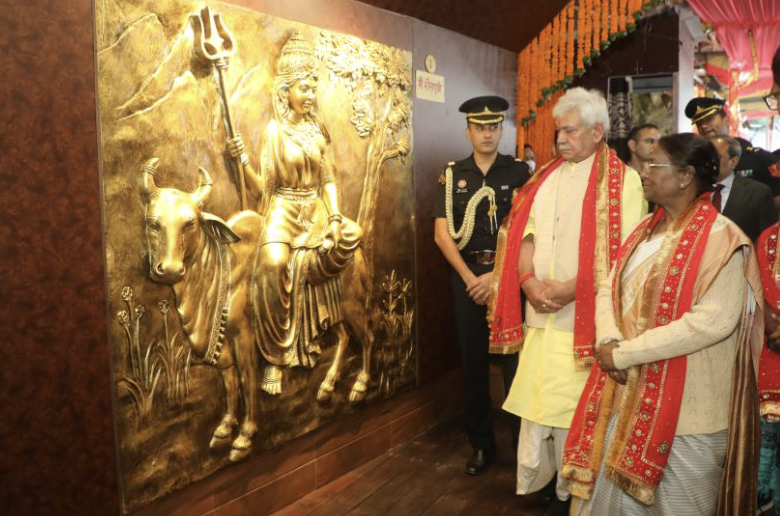 Droupadi Murmu visits Vaishno Devi; inaugurates skywalk, remodelled Parvati Bhawan