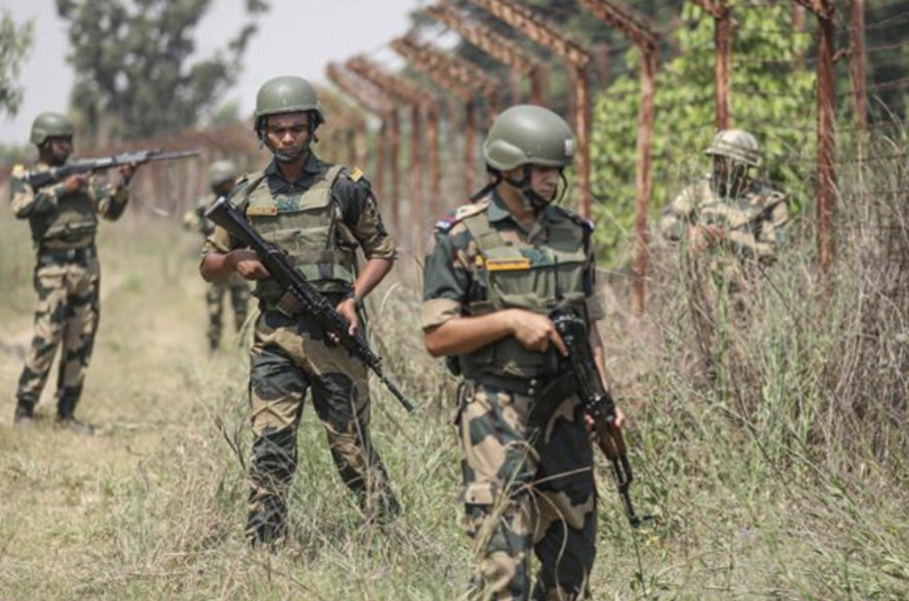 BSF fires warning shots along IB in Jammu