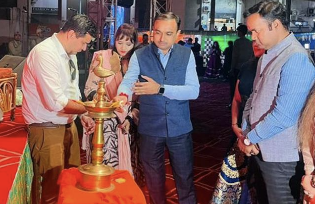 Folk Festival-cum-Cultural Bonanza held at Bahu Plaza Jammu