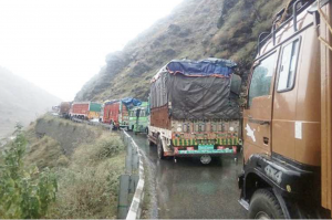 Jammu-Sri highway, Mughal Road reopen for traffic: officials