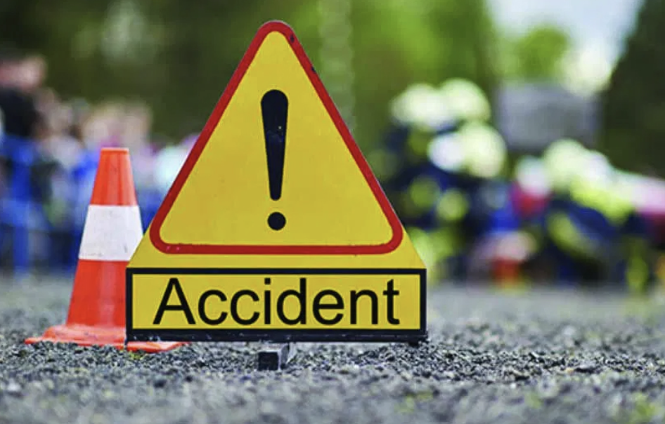 16 Injured As Tractor Trolley Turns Turtle In Kathua