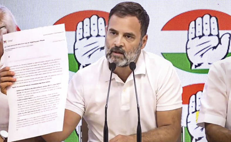 Govt indulging in distraction politics on Adani issue: Rahul Gandhi on Apple alert