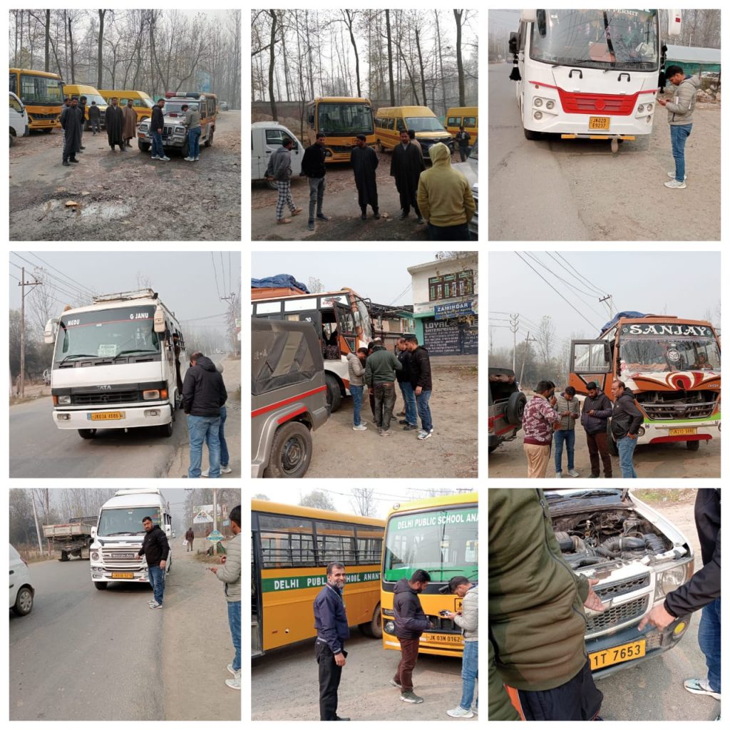 Crackdown on Traffic Violators continues in Anantnag; 4 DLs Suspended