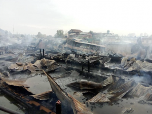 Many houseboats gutted in fire in Srinagar's Dal Lake