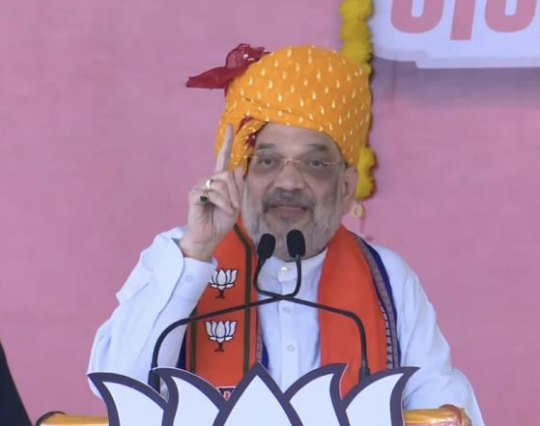 “Teen Tigaada-Kaam Bigaada”: Shah takes swipe at Congress in poll-bound MP