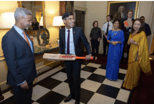 Jaishankar meets Rishi on Diwali, gifts him Ganesha statue, Kohli-signed bat