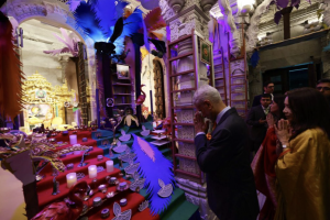 Jaishankar Prays For Peace At Swaminarayan Mandir In London On Diwali