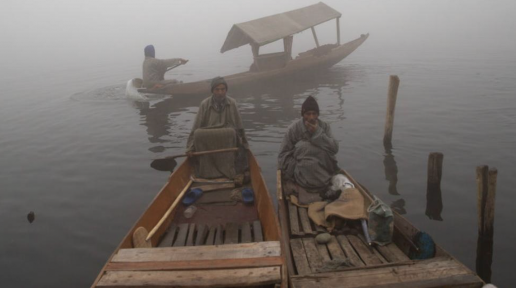 Cold Wave Hits Kashmir, Srinagar Records 0.9 Deg C