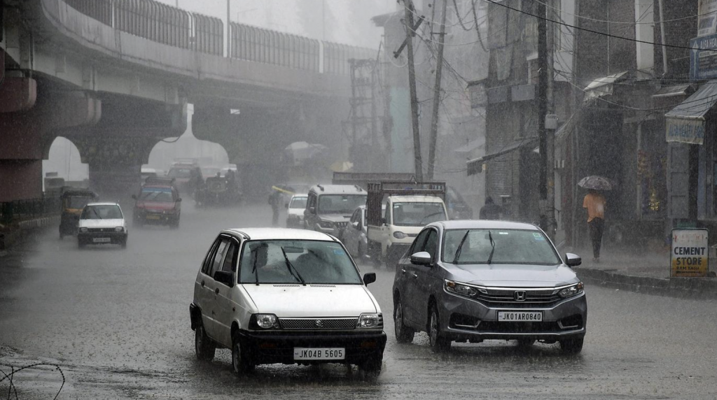 MeT predicts rain, snow in Kashmir on 29-30 Nov