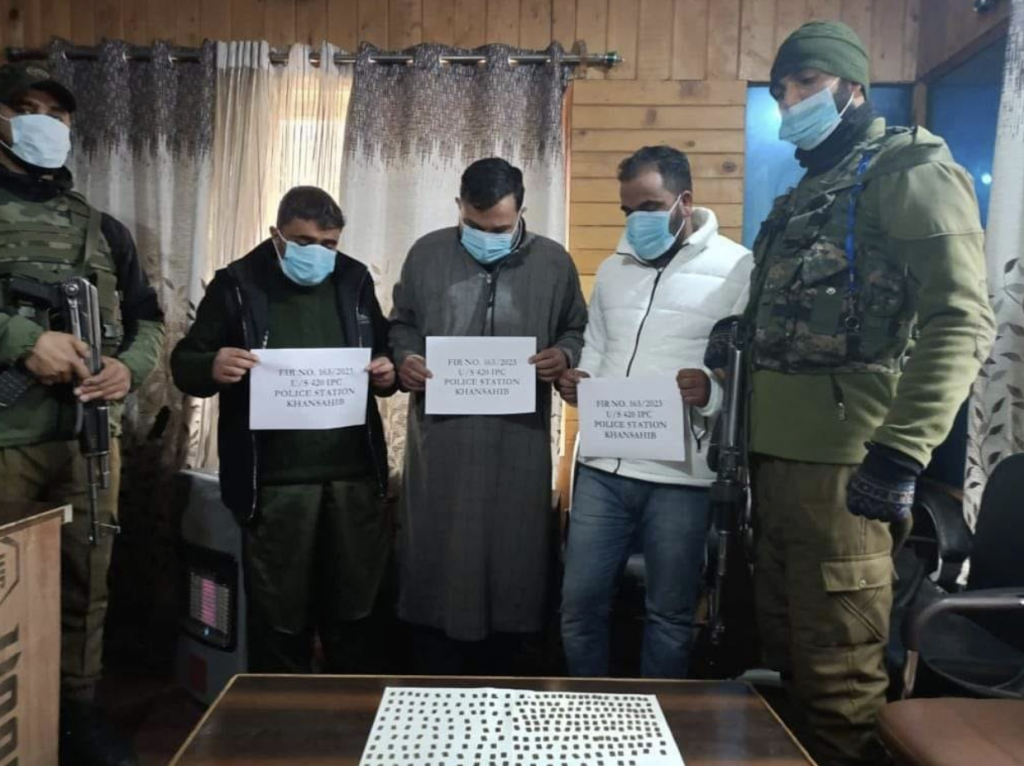 Gang involved in illegal trade of counterfeit gold biscuits busted in Budgam, 3 held