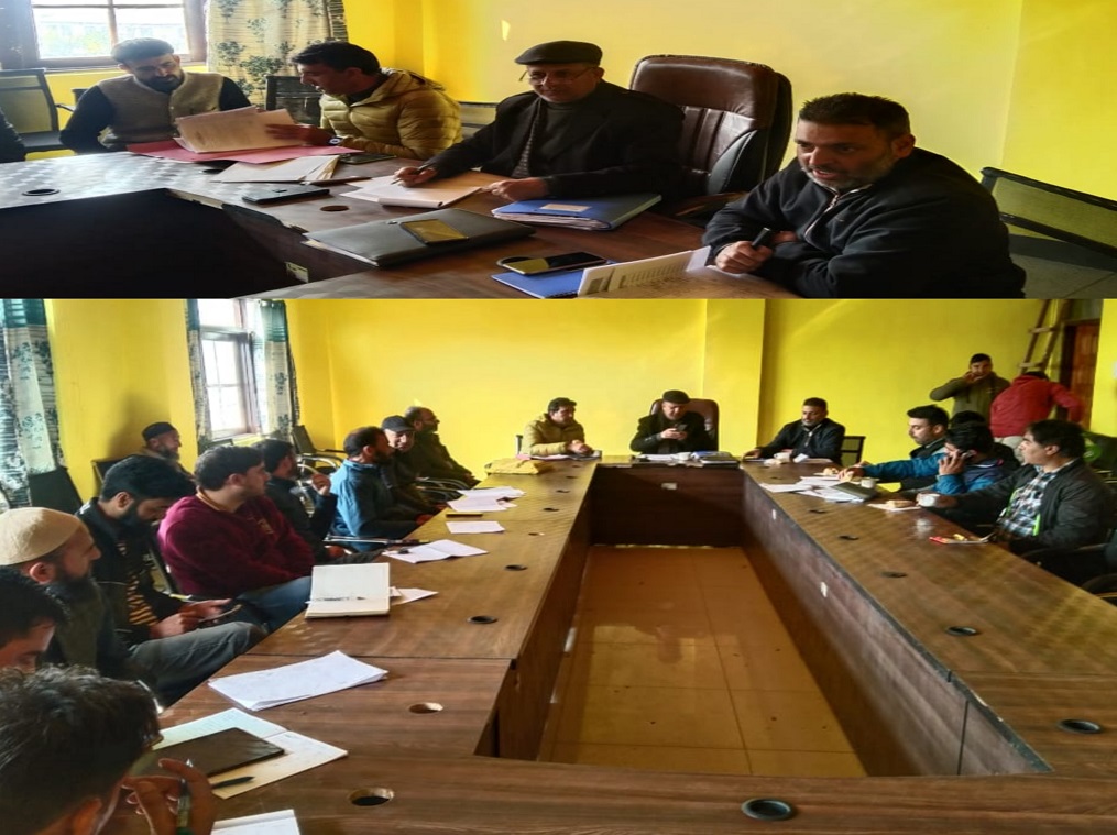 VC, DDC Kupwara reviews progress of development projects