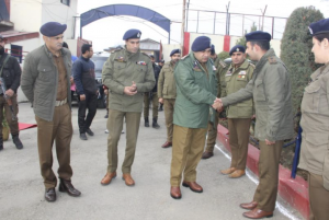 IGP Kashmir chairs comprehensive security review meetings in north Kashmir