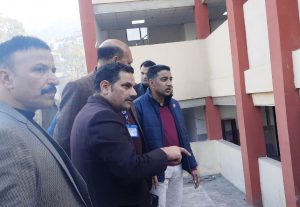Deputy Commissioner Rajouri conducts comprehensive visit to GMC &AH