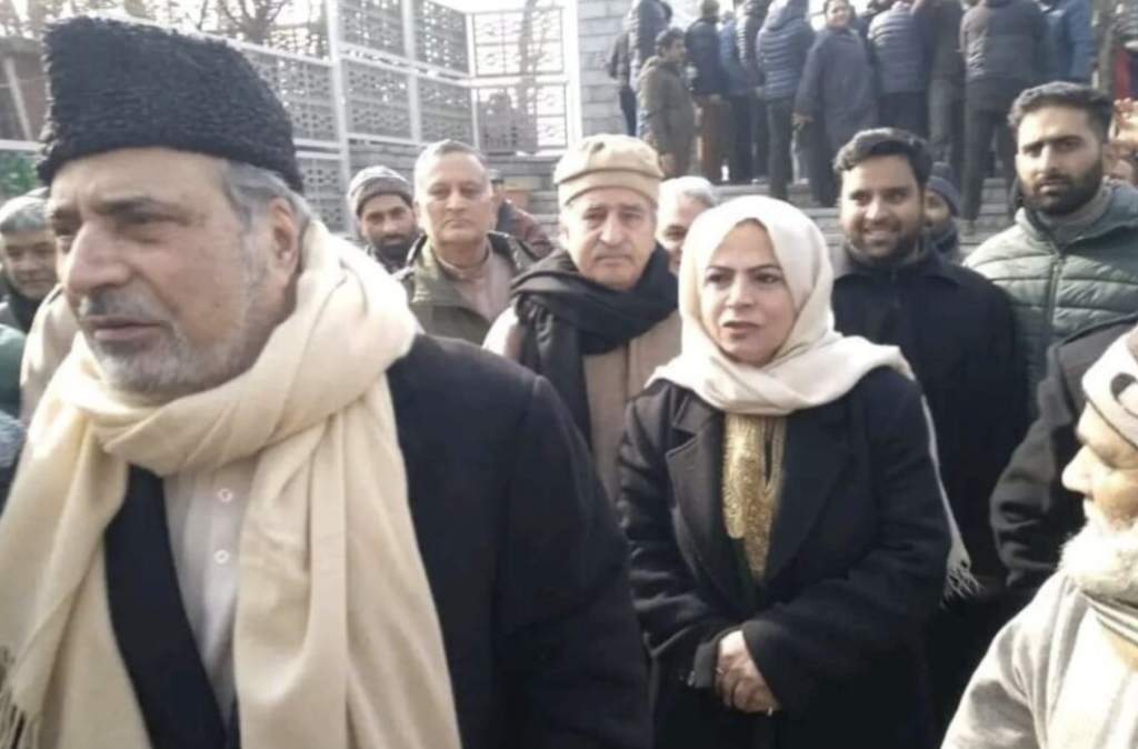 Veteran Politician Muzaffar Hussain Baig Rejoins PDP