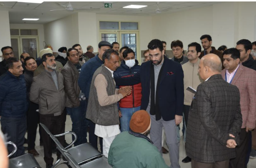 Dr Rasheed tours premier health facilities in Jammu