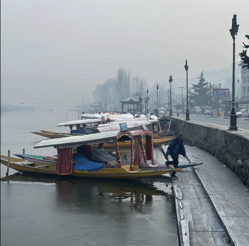 Cold Wave Back In Kashmir, -4.2°C Recorded In Srinagar