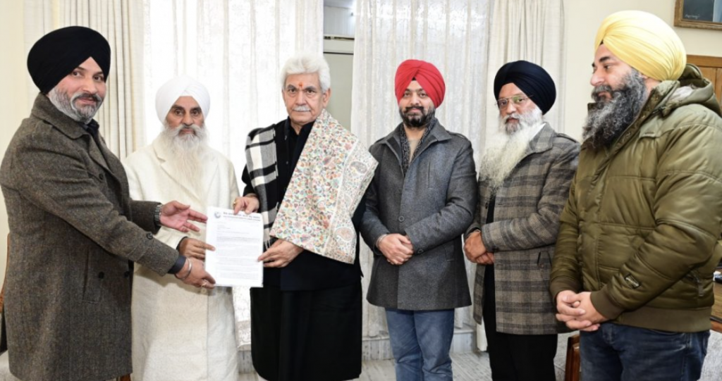 J&K Sikh Coordination Committee Led By Shriman Mahant Manjit Singh Calls On LG Manoj Sinha