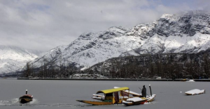 Mercury plummets after fresh snowfall, Sonamarg coldest at minus 15.1 0°C