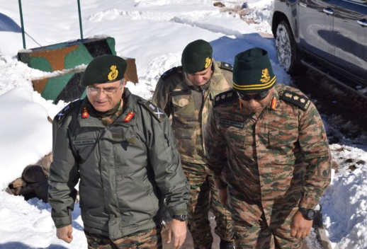 White Knight Corps Commander visits Poonch sector after fresh snowfall in Pirpanjal Mountains Range