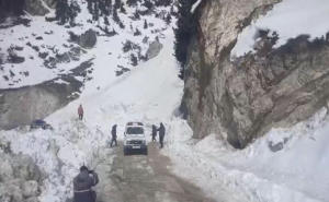 BRO opens Zojila Pass for vehicular traffic