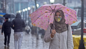 Rains, snow lash Kashmir; Pahalgam received 3 inches of snowfall