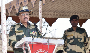 BSF Special Director General Reviews Operational Preparedness Along LoC