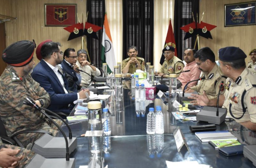 Police, Army resolve to intensify anti-terror operations during security meet in Poonch