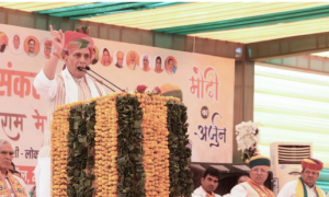 "Tu chal mai aayee.": Rajnath Singh on Congress' relationship with 'corruption'