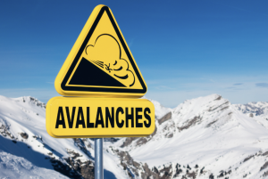 JKDMA Issues Avalanche Warning For 2 Districts Of Kashmir Valley
