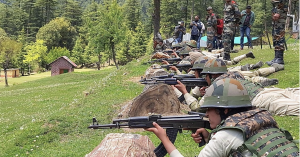Army commander reviews counter-terror training of police officers in Bhaderwah